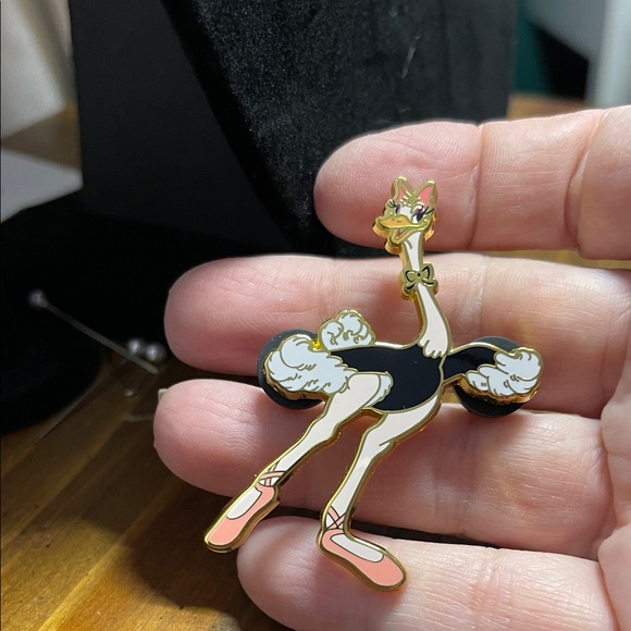 Loungefly/Disney Ostrich Pin with Black and White Accents - Picture 3 of 4